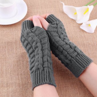 แฟชั่นหน้าหนาวสาวนิ้วถุงมือถักถุงมืออุ่นละมุนเพศ 7 สีสีเทา แฟชั่นหน้าหนาวสาวนิ้วถุงมือถักถุงมืออุ่นละมุนเพศ 7 สีสีเทา