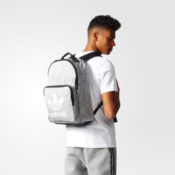 Adidas กระเป๋าสะพาย Casual Backpack Gray Color ขนาด30x44x16cm. Adidas กระเป๋าสะพาย Casual Backpack Gray Color ขนาด30x44x16cm.