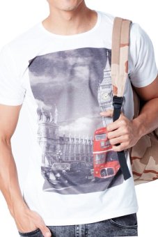 5th Avenue เสื้อยืดคอกลม Red Bus And Bigben Front Print (White) 5th Avenue เสื้อยืดคอกลม Red Bus And Bigben Front Print (White)