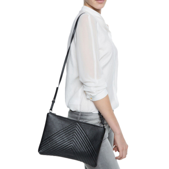 กระเป๋าสะพายสตรีกระเป๋าถือลาย Crossbody ส่งกระเป๋าคลัตช์ตายกระเป๋านักเรียน กระเป๋าสะพายสตรีกระเป๋าถือลาย Crossbody ส่งกระเป๋าคลัตช์ตายกระเป๋านักเรียน