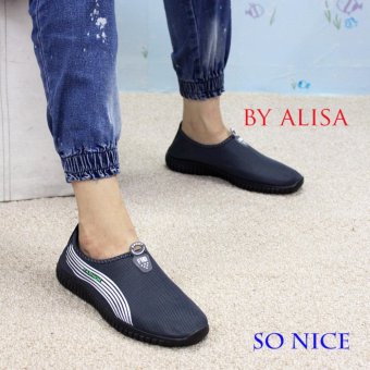 Alisa Shoes รองเท้าผ้าใบแฟชั่นผู้ชาย รุ่น 9985 Grey Alisa Shoes รองเท้าผ้าใบแฟชั่นผู้ชาย รุ่น 9985 Grey