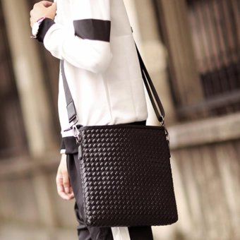 Osaka กระเป๋าสะพายข้าง รุ่น NE826 (สีดำ) Osaka กระเป๋าสะพายข้าง รุ่น NE826 (สีดำ)