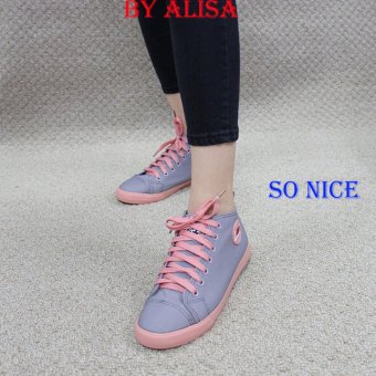 Alisa Shoes รองเท้าผ้าใบผู้หญิงแฟชั่น หุ้มข้อ รุ่น LM 322 Grey Pink Alisa Shoes รองเท้าผ้าใบผู้หญิงแฟชั่น หุ้มข้อ รุ่น LM 322 Grey Pink