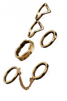 Fancyqube Fashion แหวนคริสตัลแบบง่าย ๆ จากผู้ร่วมมือสวมถุงมือโซ่รอบชุดทอง Fancyqube Fashion แหวนคริสตัลแบบง่าย ๆ จากผู้ร่วมมือสวมถุงมือโซ่รอบชุดทอง