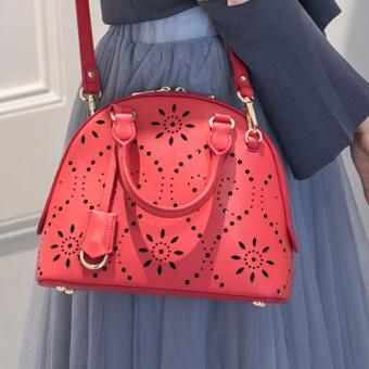 AXIXI กระเป๋าแฟชั่นรุ่น Vintage Red Perforate สีแดง AXIXI กระเป๋าแฟชั่นรุ่น Vintage Red Perforate สีแดง