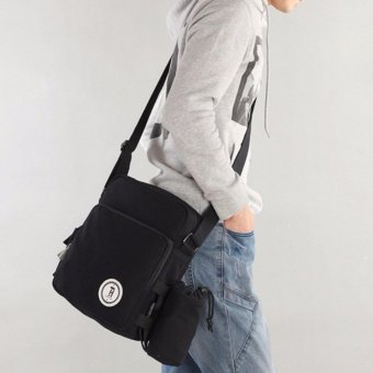 Osaka กระเป๋าสะพายข้าง ผ้าcanvas รุ่น UP107 (สีดำ) Osaka กระเป๋าสะพายข้าง ผ้าcanvas รุ่น UP107 (สีดำ)