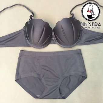 Pinbra เซ็ตชุดชั้นในทรงเปลือยหอย + กางเกงในไร้ตะเข็บ - Grey Pinbra เซ็ตชุดชั้นในทรงเปลือยหอย + กางเกงในไร้ตะเข็บ - Grey