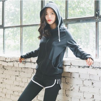 Lady Exercise Jacket แจ็คแก็ต เสื้อคลุม ออกกำลังกาย ผ้านุ่มลืน สีดำ Lady Exercise Jacket แจ็คแก็ต เสื้อคลุม ออกกำลังกาย ผ้านุ่มลืน สีดำ