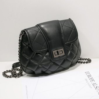 AXIXI กระเป๋าสะพายแฟชั่น รุ่น Black Quilt สีดำ AXIXI กระเป๋าสะพายแฟชั่น รุ่น Black Quilt สีดำ