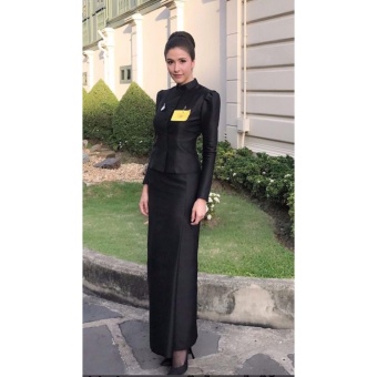 ชุดไทยจิตรลดา ผ้าไหมอิตาลีสุดหรู ชุดงานบุญ ชุดงานบวช ชุดงานแต่งงานมงคล บ่าจีบ จิตรดา -สีเทาเงิน ชุดไทยจิตรลดา ผ้าไหมอิตาลีสุดหรู ชุดงานบุญ ชุดงานบวช ชุดงานแต่งงานมงคล บ่าจีบ จิตรดา -สีเทาเงิน
