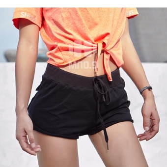 ราคา กางเกงวิ่งขาสั้น แบบมีกระเป๋าหลัง สำหรับผู้หญิง Women s Running Shorts pants (สีดำ/Black)