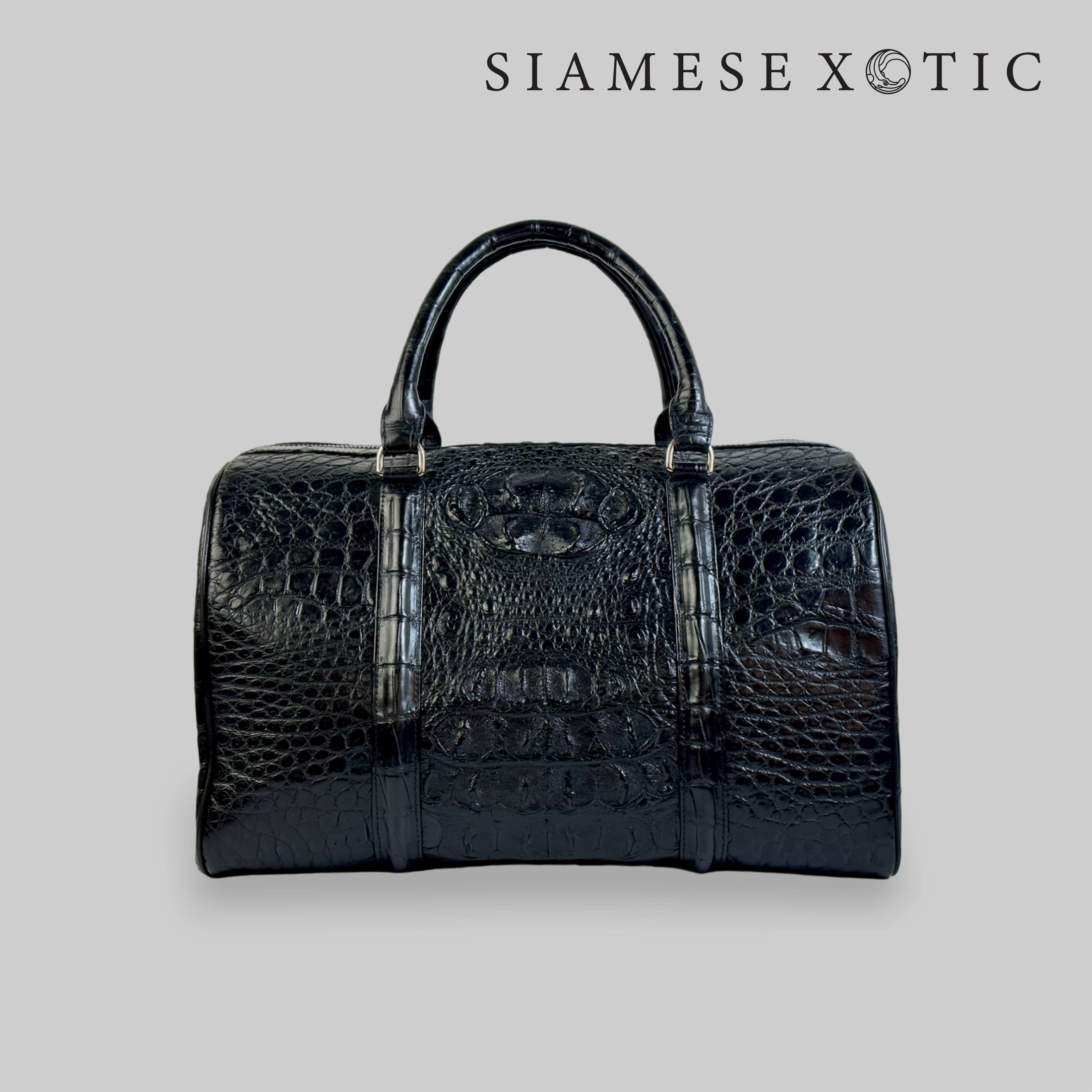 Siamese Xotic / Xo Duffle 452 กระเป๋าถือเอนกประสงค์ทรงหมอน Crocodylus Siamensis ราคา 29,000 บาท*ส่งฟรี