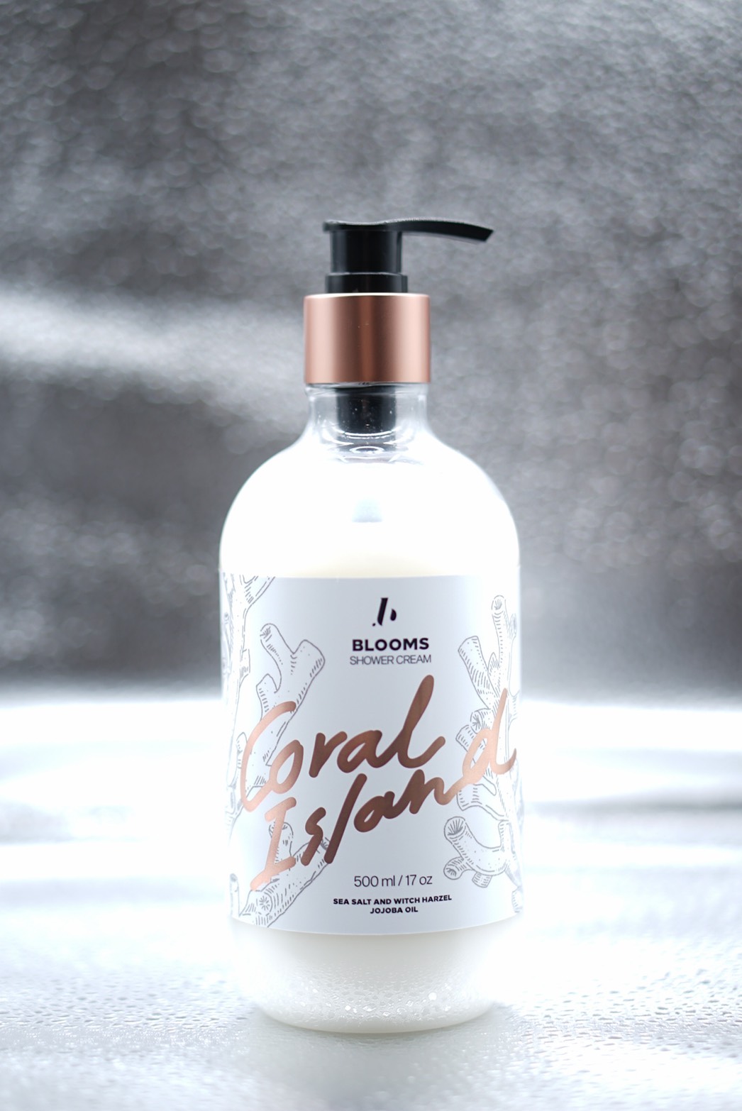 Blooms Shower Cream 500 ml ครีมอาบน้ำบำรุงผิวจากสารสกัดธรรมชาติ เพิ่มความชุ่มชื้น ผิวนุ่ม ลดการเกิดสิว