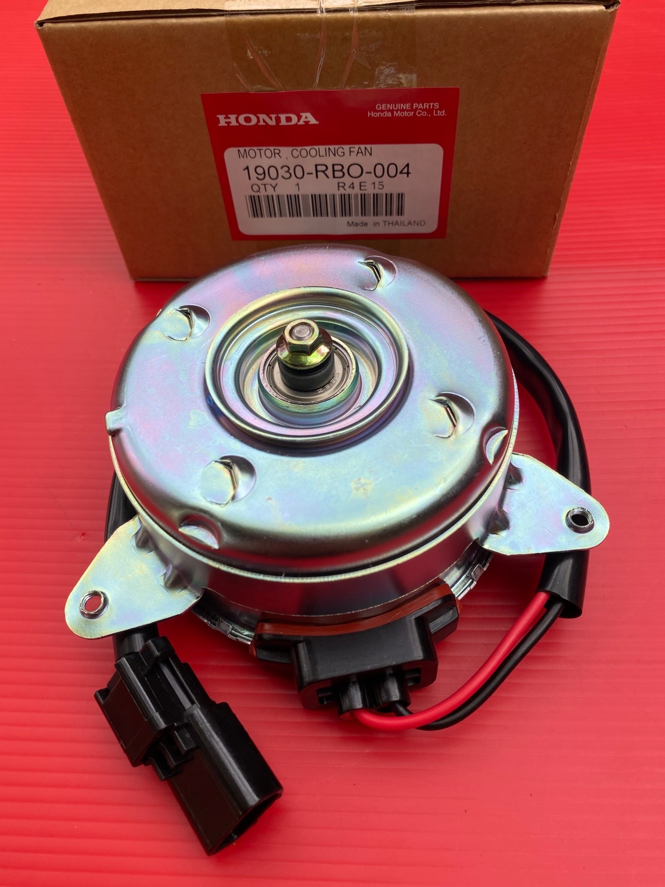 มอเตอร์พัดลมไฟฟ้า แท้(19030-RB0-004)ยี่ห้อ HONDA รุ่น JAZZ 2010-2013, City 2009-2013, GM6, HR-Vผู้ผลิต MITSUBA ราคา 3,540 บาท*ส่งฟรี