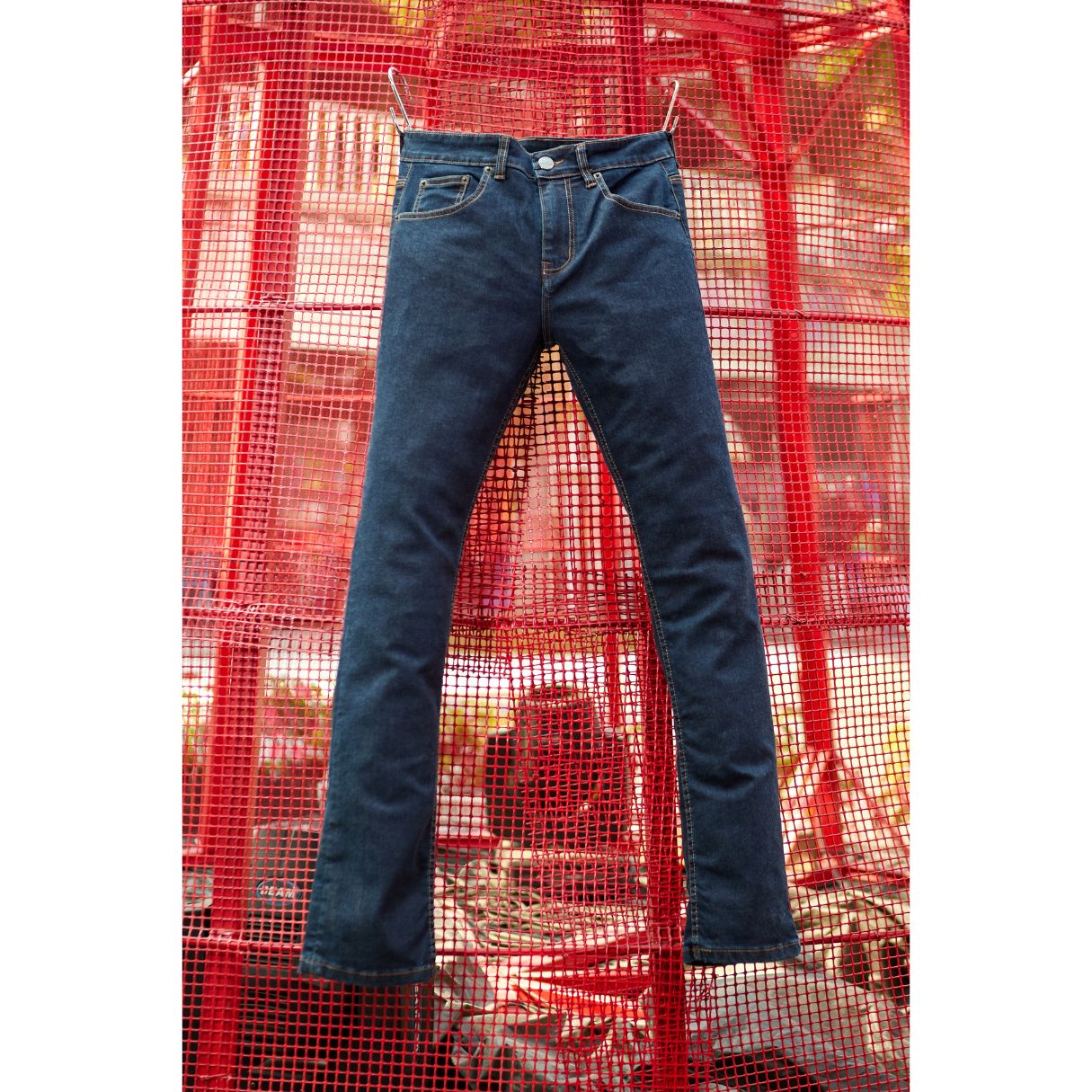 กางเกงยีนส์ผู้ชายทรงกระบอกเล็ก - Klassik รุ่น J-1106 ราคา 690 บาท*ส่งฟรี