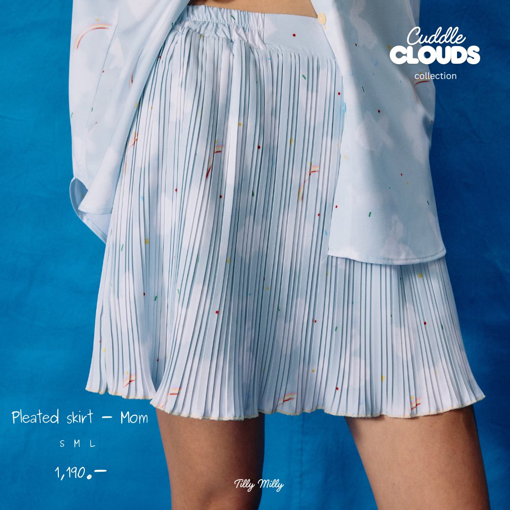 Tilly Milly กระโปรงแม่พลีท ( สั้น ) ลายเมฆ - Cuddle Clouds ราคา 1,190 บาท*ส่งฟรี