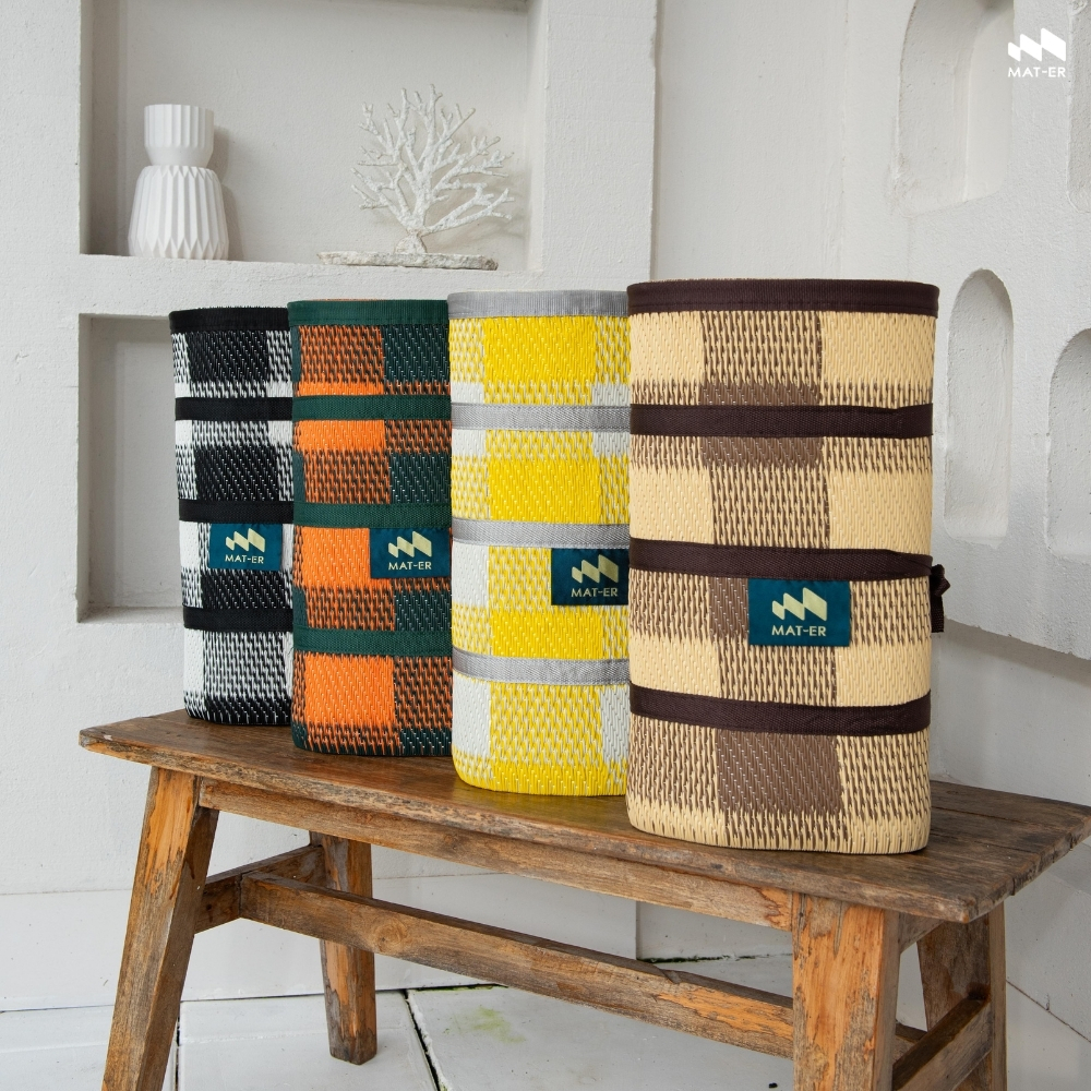 Mat-Er Portable Folding Mat, Picnic Mat, Gingham Pattern – Beautiful and Classy Design. Can Be Used Anywhere Ready to Participate in Every Activity ราคา 1,290 บาท*ส่งฟรี