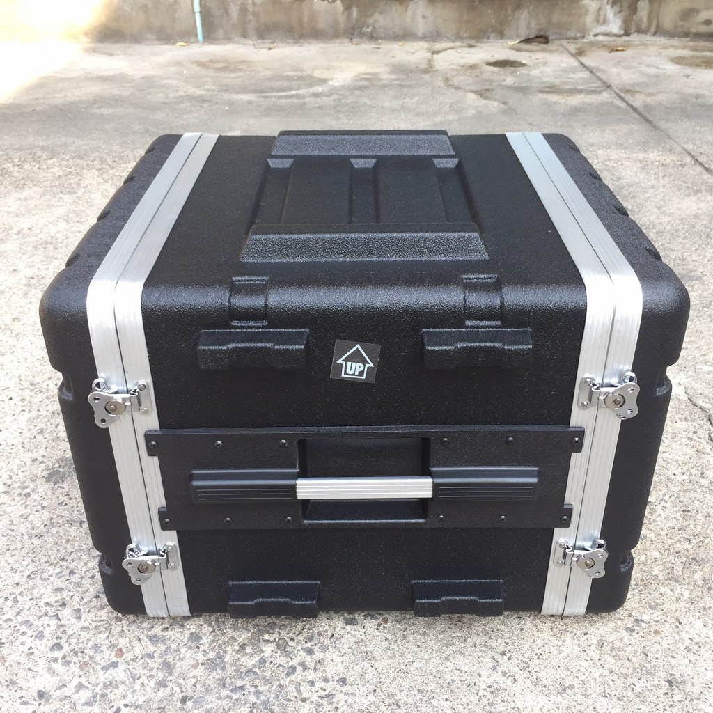 ตู้แร็คใส่อุปกรณ์ Rack ABS 8U KANE' 8 Unit ลึก 17" WIDTH กว้าง 19 นิ้ว DEPTH ลึก17 นิ้ว HEIGHT สูง 8U 16.2นิ้ว ราคา 3,900 บาท*ส่งฟรี