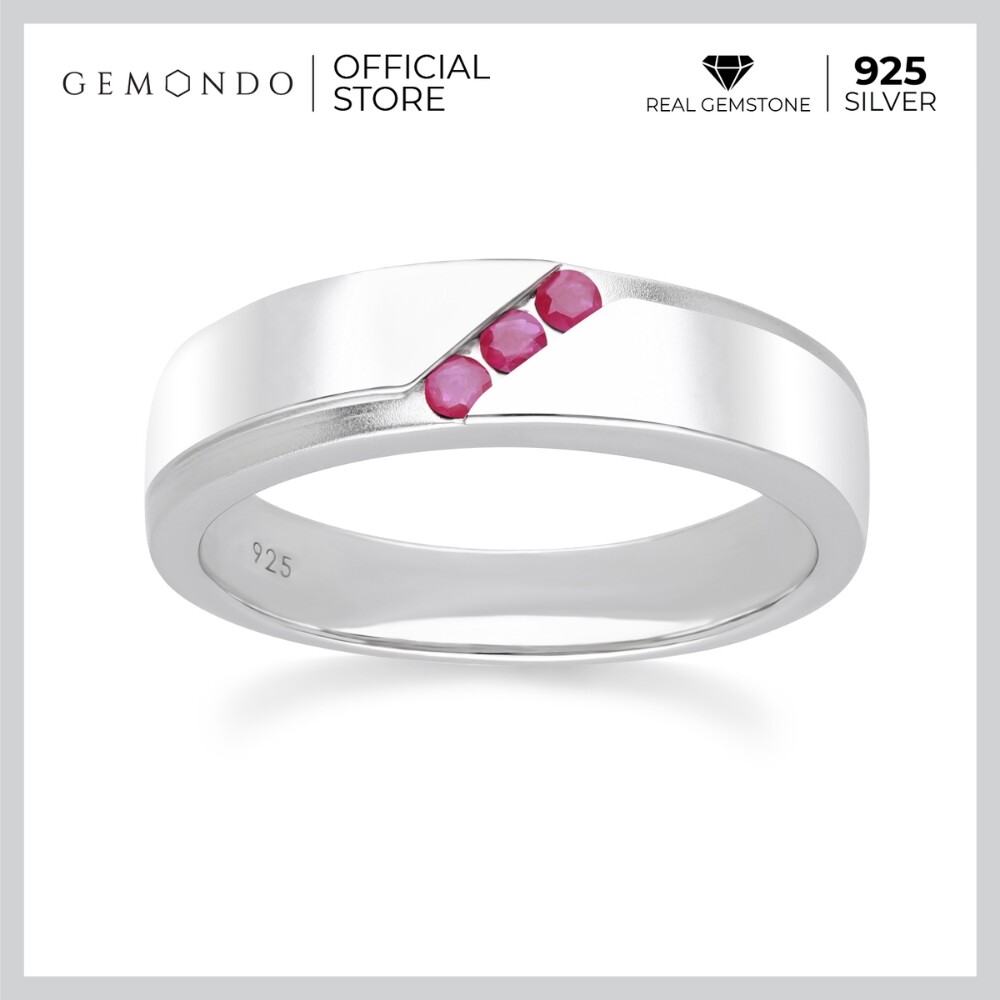 Gemondo 925 Rhodium Plated Sterling Silver Three-Stone Ruby Ring ราคา 2,390 บาท*ส่งฟรี