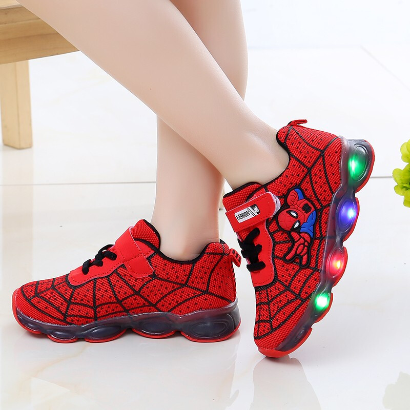 รองเท้าผ้าใบไฟ LED, รองเท้าที่จะส่องแสงบนตาข่าย, รองเท้าผ้าใบเด็กใหม่, รองเท้าถักแบบบิน, รองเท้าระบายอากาศใหม่ปี 2021 สำหรับเด็กหญิงและเด็กชาย