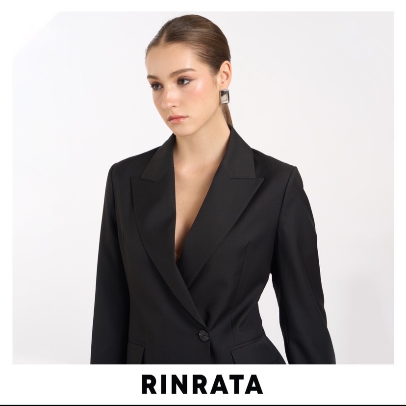 Rinrata - Stella Blazer - Suit with Pointed Lapels, Single-Breasted, Double-Breasted Style, 1 Button, Straight End, Slightly Oversized Style, Formal Suit, Casual Suit, Fashion Suit, by Suit Makers Especially. ราคา 4,400 บาท*ส่งฟรี