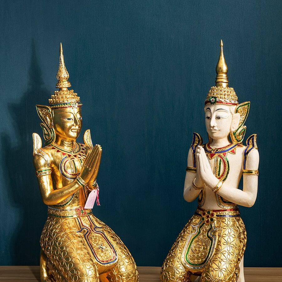 Thep Phnom, Decorating a Spa and Beauty Salon in Southeast Asian Style. Thai Handicrafts the Monk Knelt Down. Decorated to Welcome Guests in Thai Style. ราคา 2,678 บาท*ส่งฟรี