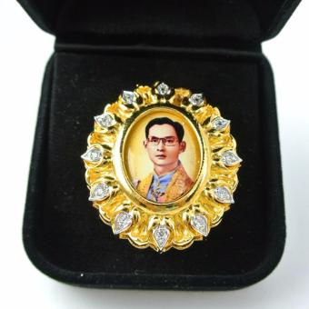 Pearl Jewelry เข็มกลัดในหลวง ร.9 ทรงครองราชย์ รูปไข่เพชรสวิส Pin25 Pearl Jewelry เข็มกลัดในหลวง ร.9 ทรงครองราชย์ รูปไข่เพชรสวิส Pin25