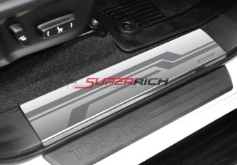 TFP แผงครอบชายบันได กันรอยประตู ชายบันไดครอบบน (Scuff Plate) (สแตนเลส) / Fortuner 2015 TFP แผงครอบชายบันได กันรอยประตู ชายบันไดครอบบน (Scuff Plate) (สแตนเลส) / Fortuner 2015