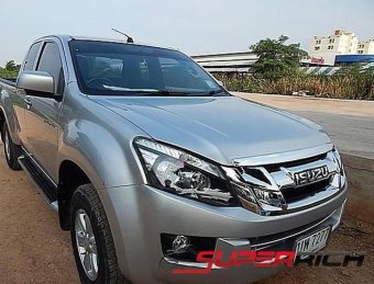 TFP คิ้วฝากระโปรง โครเมี่ยม ( รุ่นธรรมดา) / D-MAX 2011 TFP คิ้วฝากระโปรง โครเมี่ยม ( รุ่นธรรมดา) / D-MAX 2011
