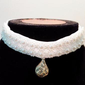 Pearl crystal choker necklace สร้อยโช้คเกอร์ประดับมุก Pearl crystal choker necklace สร้อยโช้คเกอร์ประดับมุก