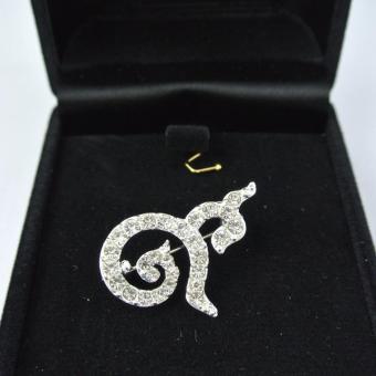 Pearl Jewelry เข็มกลัดไว้อาลัย 9 มหามงคล PK09 งานดีพลอยสวย รุ่นเล็ก Pearl Jewelry เข็มกลัดไว้อาลัย 9 มหามงคล PK09 งานดีพลอยสวย รุ่นเล็ก