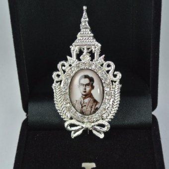 Pearl Jewelry เข็มกลัดในหลวง PK12 ครองราชย์ สีซีเปีย งานช่างไทย Pearl Jewelry เข็มกลัดในหลวง PK12 ครองราชย์ สีซีเปีย งานช่างไทย