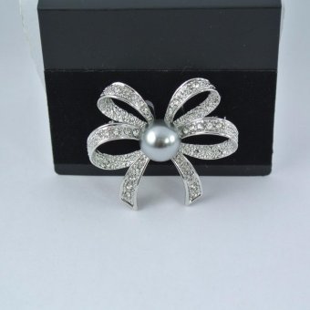 Pearl Jewelry เข็มกลัดไว้อาลัย โบว์มุกดำ พลอยแมกกาไซด์ G01 Pearl Jewelry เข็มกลัดไว้อาลัย โบว์มุกดำ พลอยแมกกาไซด์ G01