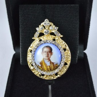 Pearl Jewelry เข็มกลัดในหลวง PK15 งานช่างฝีมือไทย Pearl Jewelry เข็มกลัดในหลวง PK15 งานช่างฝีมือไทย