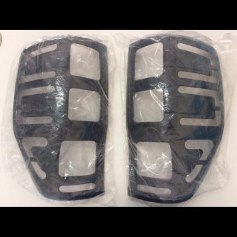 ครอบไฟท้าย Ford Ranger (ฟอร์ด เรนเจอร์) สีคาร์บอนไฟเบอร์ ครอบไฟท้าย Ford Ranger (ฟอร์ด เรนเจอร์) สีคาร์บอนไฟเบอร์