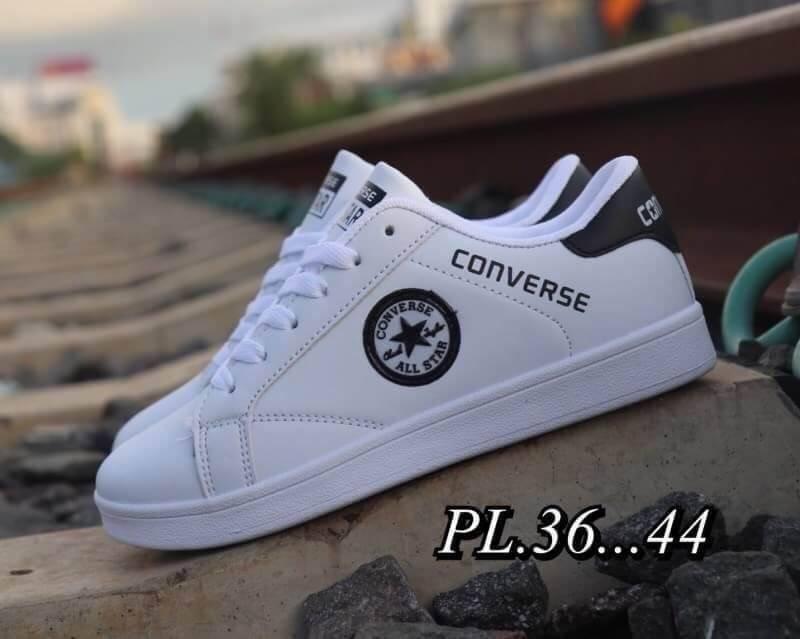 รองเท้า Converse All star (หนัง)