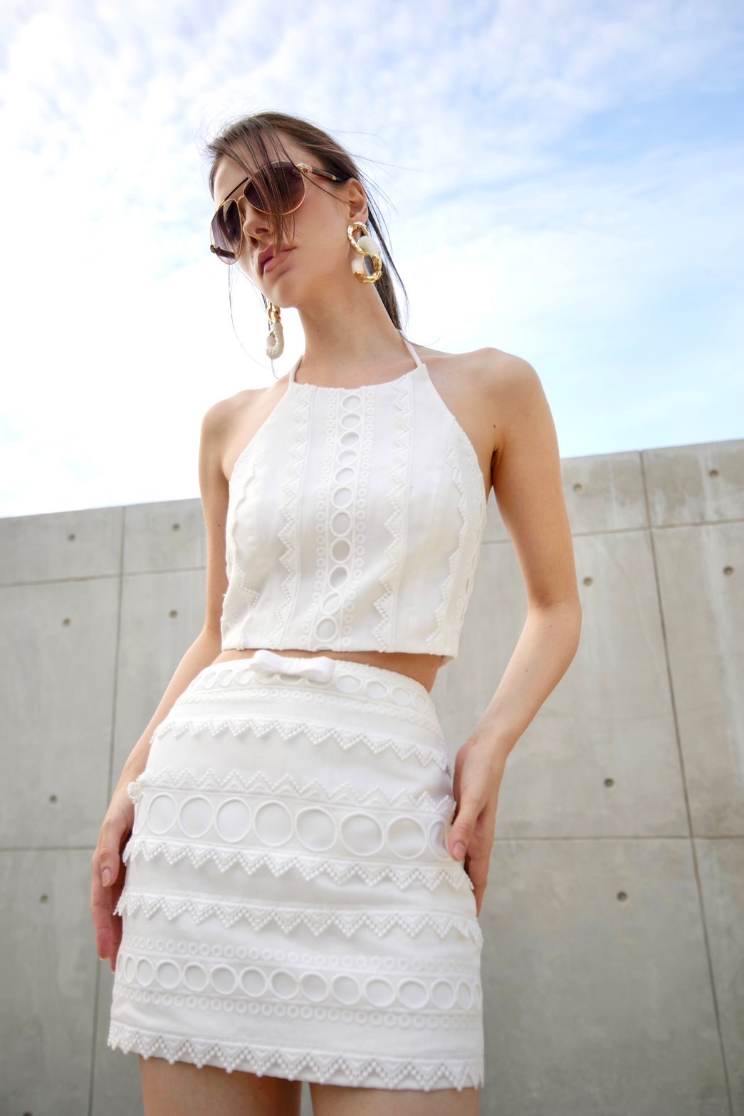 Bl004Whsp25_Thea by Thara Lace Clothing, Neck Strap ราคา 5,950 บาท*ส่งฟรี