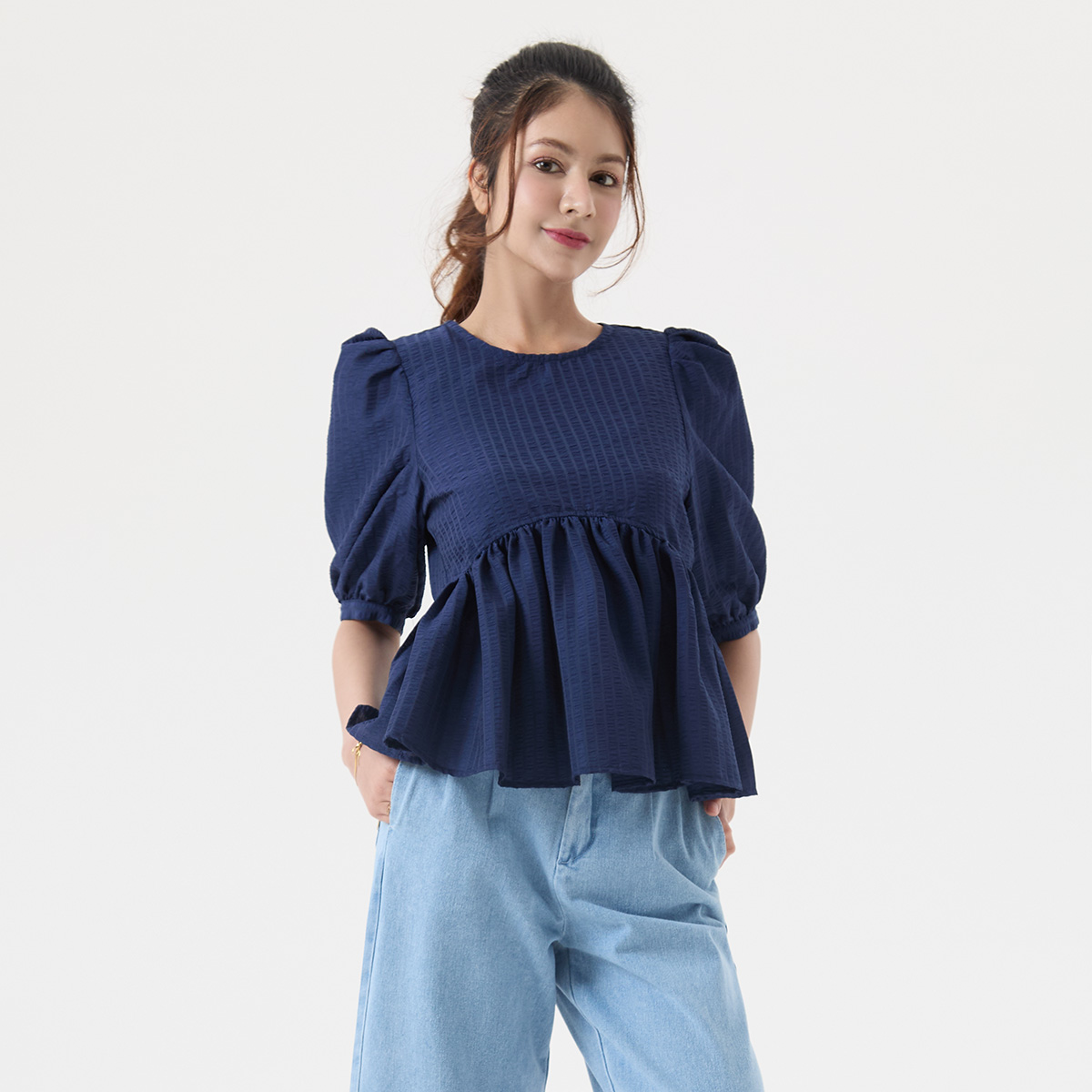 EP เสื้อเบลาส์เปปลัม ผู้หญิง สีน้ำเงินเข้ม | Peplum Blouse | 00953 ราคา 995 บาท*ส่งฟรี