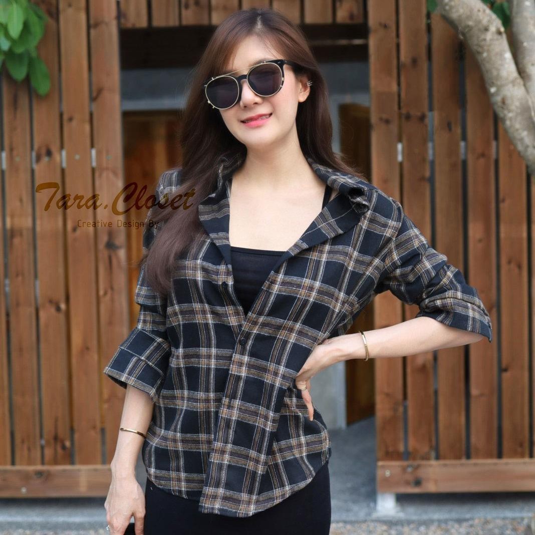 [ส่งเร็วพิเศษ!] BA019 TARA SET 2 ชิ้น เสื้อเชิ้ตลายสก็อต เล่นน้ำ สงกรานต์ ใส่เที่ยว เทศกาล ผ้าคอตตอน + เดรสสายเดี่ยวผ้าเรย่อน ผ้านุ่ม ผ้าดี ใส่สบาย ไม่ร้อน ราคา 199 บาท*ส่งฟรี