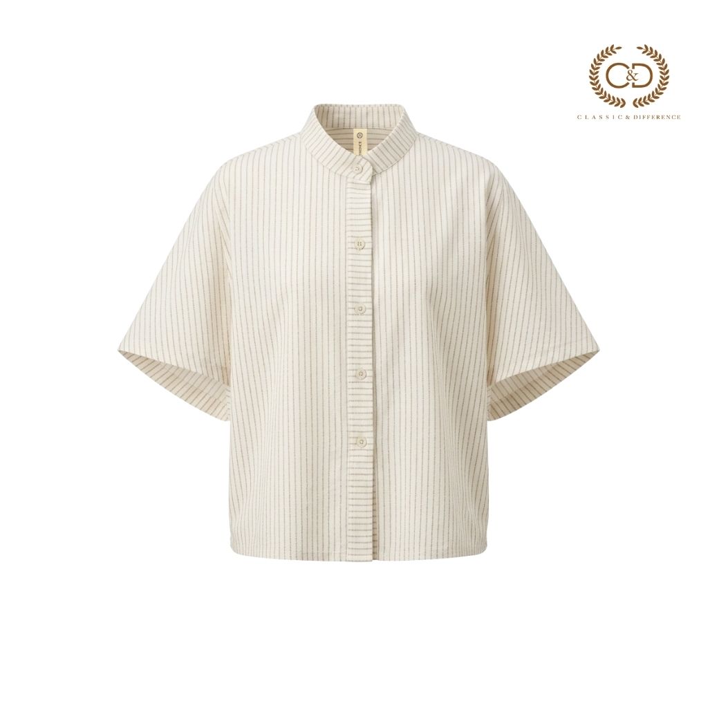 C&D Woman's Blouse Minimal Beige, Women's Short-Sleeved Shirt, Beige Color, C9Bybe ราคา 1,990 บาท*ส่งฟรี