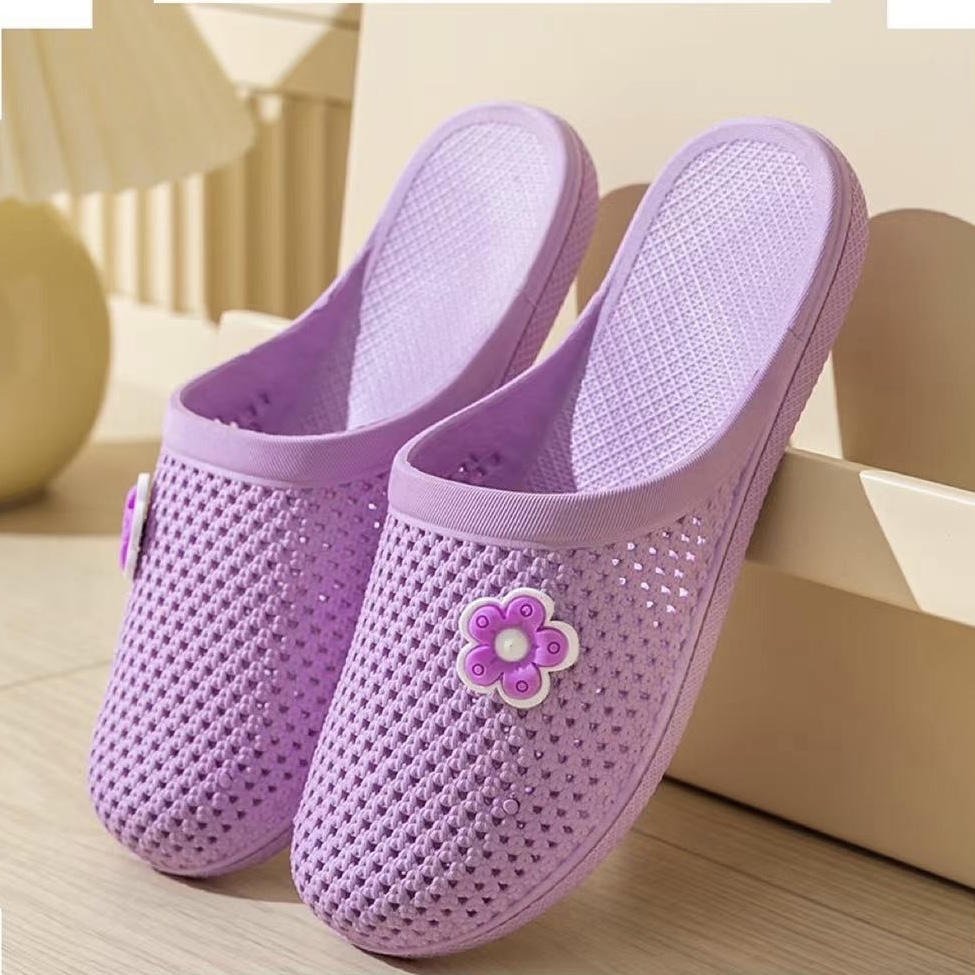 Flat Heel Women's Sandals New Summer Closed Toe Indoor Bathroom Slippers Hollow Profile Breathable