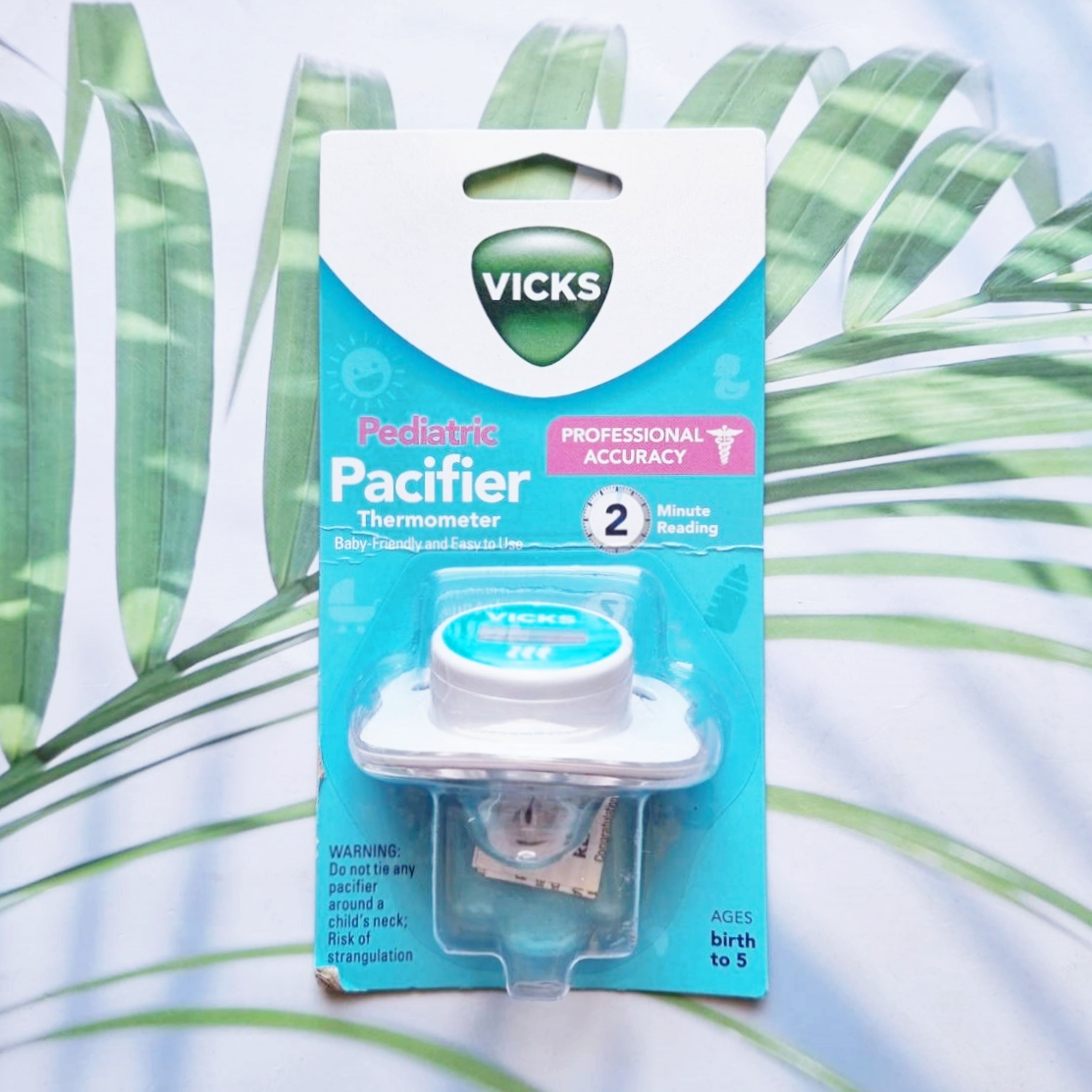 วิคส์ เครื่องวัดอุณหภูมิ ดิจิตอล แบบจุกนมหลอก สำหรับเด็กแรกเกิด Pediatric Pacifier Thermometer (Vicks®) Ages Birth to 5. ราคา 1,098 บาท*ส่งฟรี