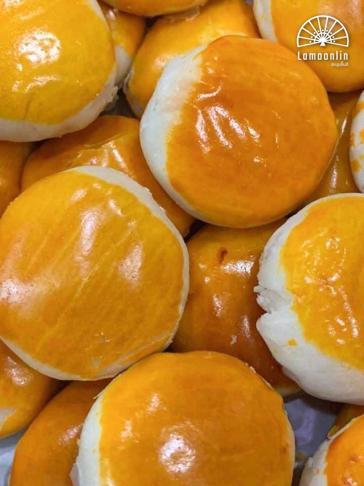 ขนมเปี๊ยะถั่วไข่เค็ม (อบควันเทียน) 12 ชิ้น/กล่อง | LAMOONLIN_TH ราคา 155 บาท*ส่งฟรี