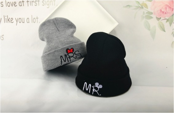 หมวกไหมพรม MR/MRS (หมวกไหมพรมเด็กโต)