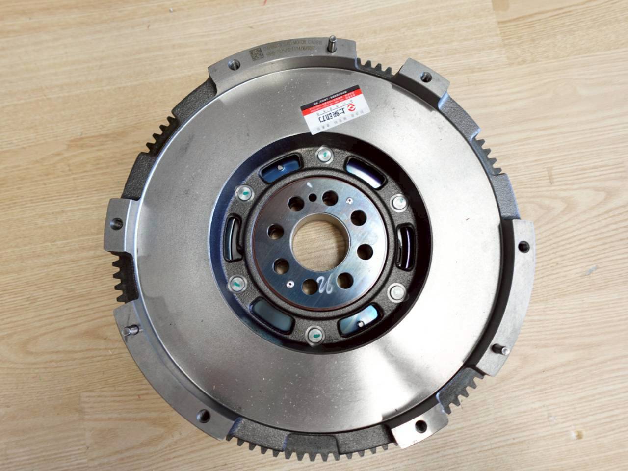 อุปกรณ์และชิ้นส่วนยานยนต์ มู่เล่ (Fly Wheel) Mg Extender, เครื่องยนต์ 2.0 ดีเซล, เกียร์ 6Mt ราคา 15,706 บาท*ส่งฟรี