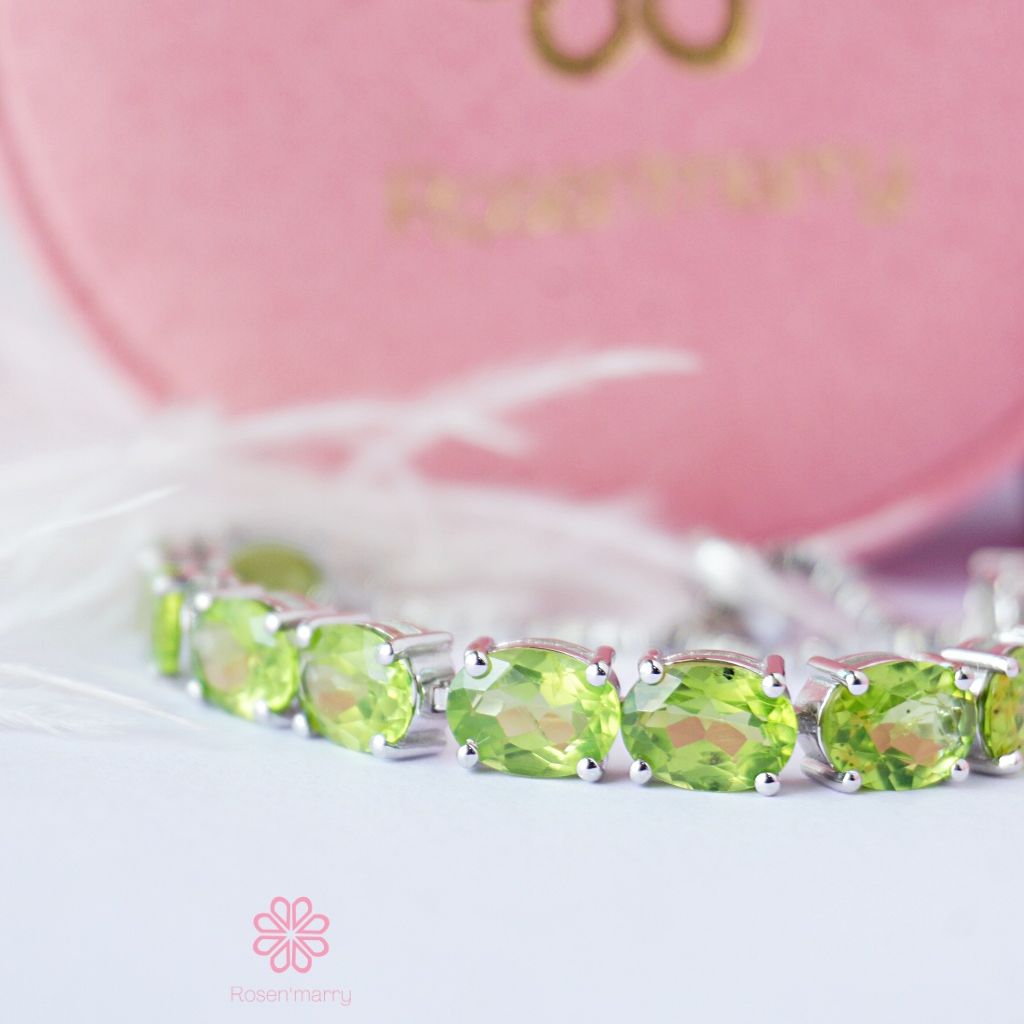 Natural Peridot Bracelet Silver 925 , Gift for her , Birthday Gift , Birthstone ราคา 4,500 บาท*ส่งฟรี