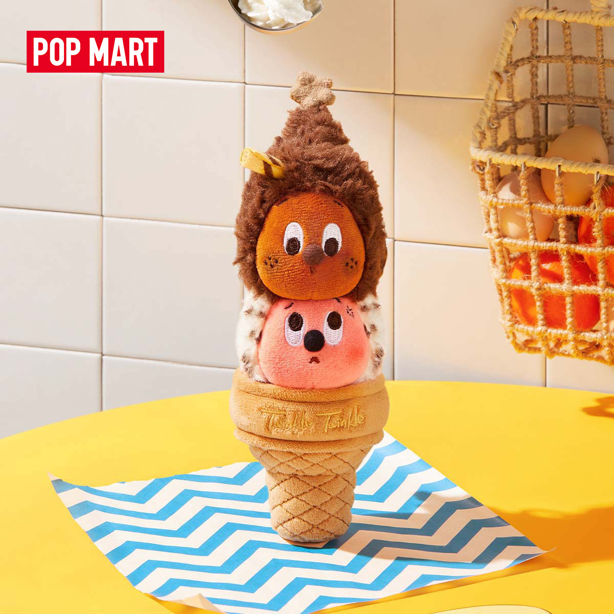 POP MART Twinkle Twinkle MOON GELATO Series- Double Scoop Gelato / Snowman Gelato Plush Pendant ราคา 550 บาท*ส่งฟรี