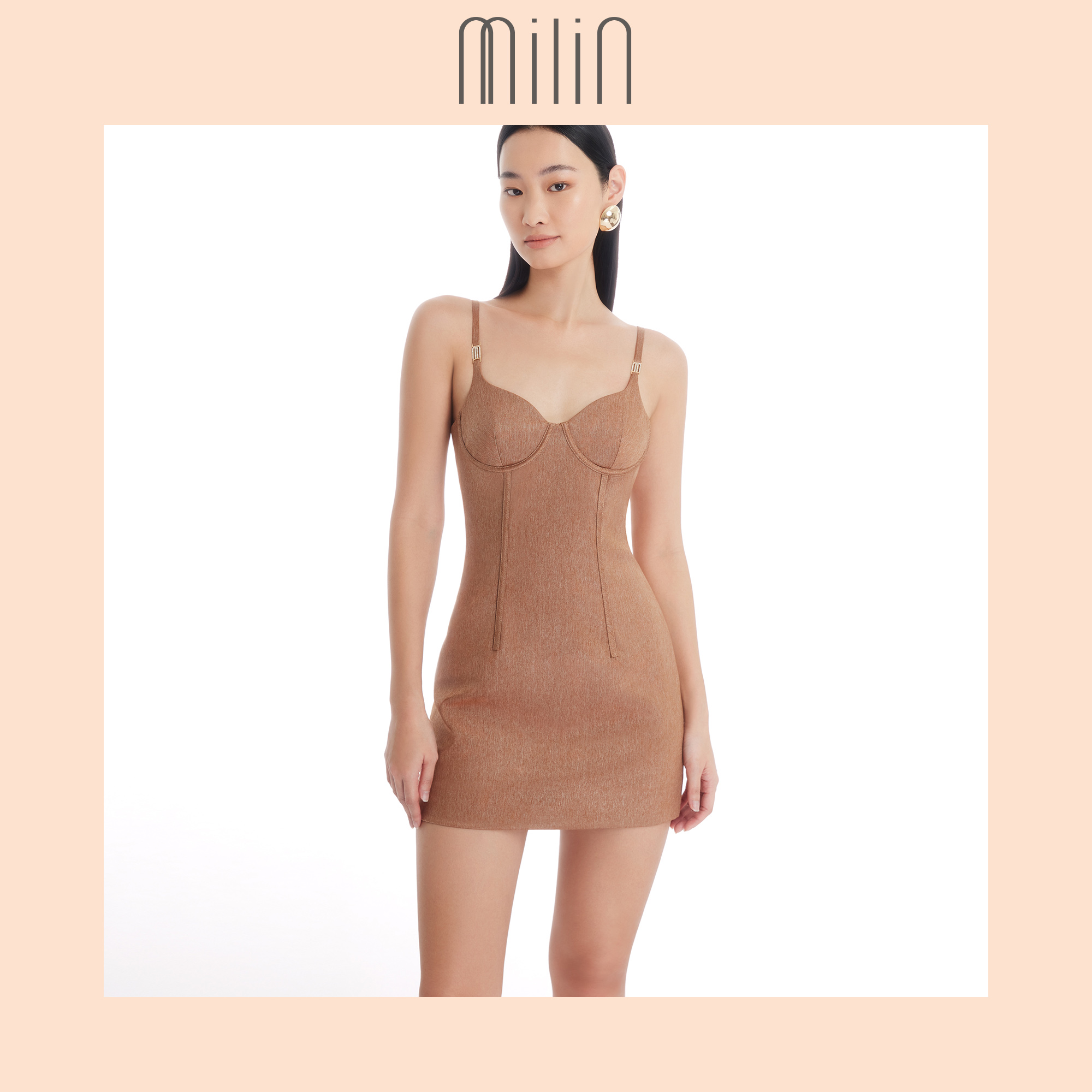 [MILIN] Sweetheart neckline Milin M logo decorated on straps structured bustier Fitted Mini Dress / เดรสสั้นบัสเทียร์ทรงเข้ารูปคอรูปทรงหัวใจตกแต่งด้วยโลโก้ตัว M ที่สาย / Upbeat Dress 42 ราคา 5,168 บาท*ส่งฟรี