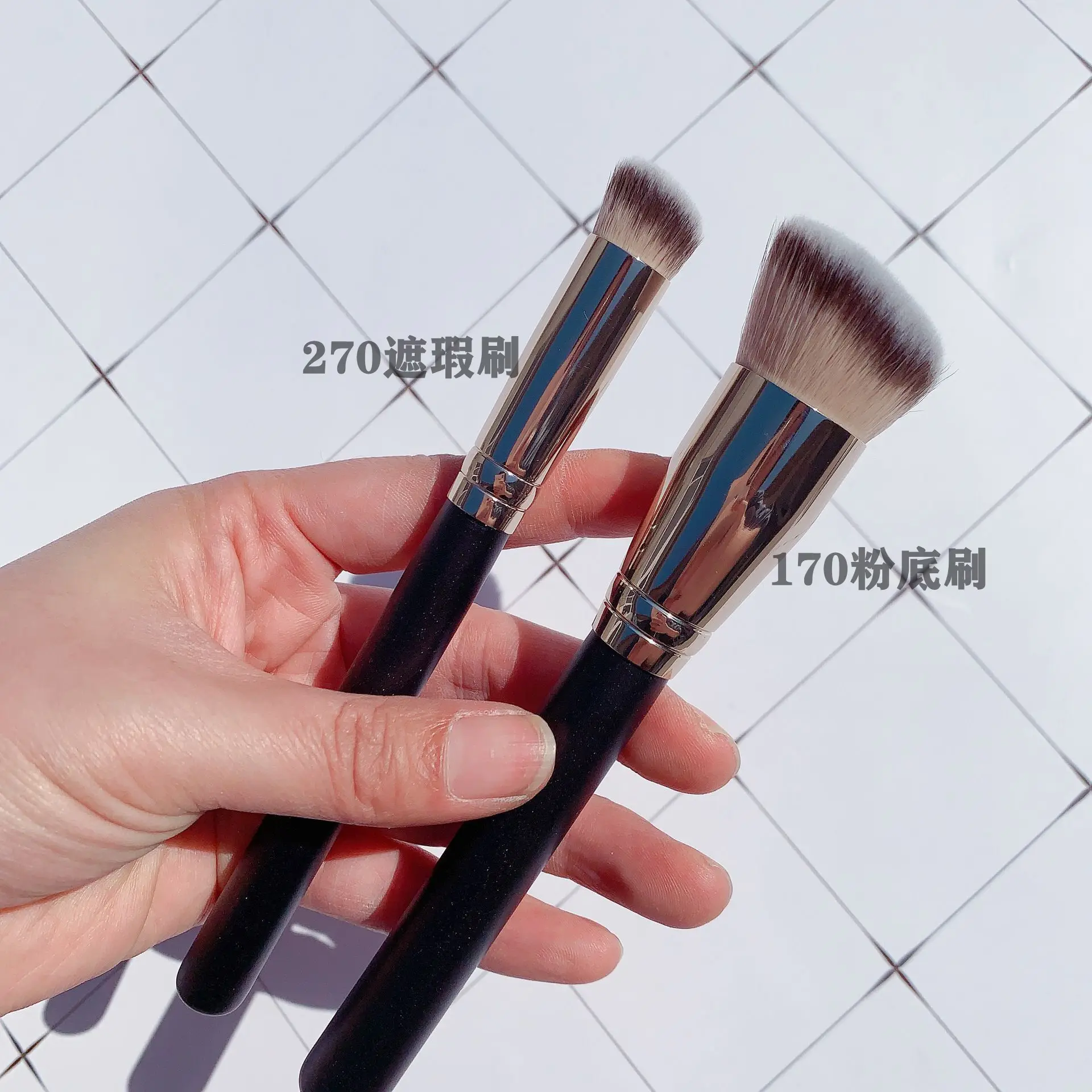mac flat concealer brush