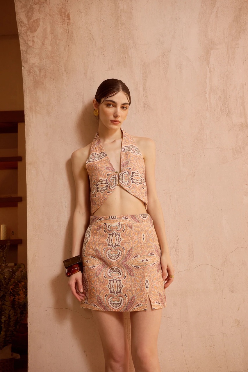 GAMILA SKIRT ราคา 4,240 บาท*ส่งฟรี